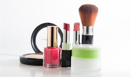 菡雅化妝品 美妝品牌形象與店鋪視覺設(shè)計